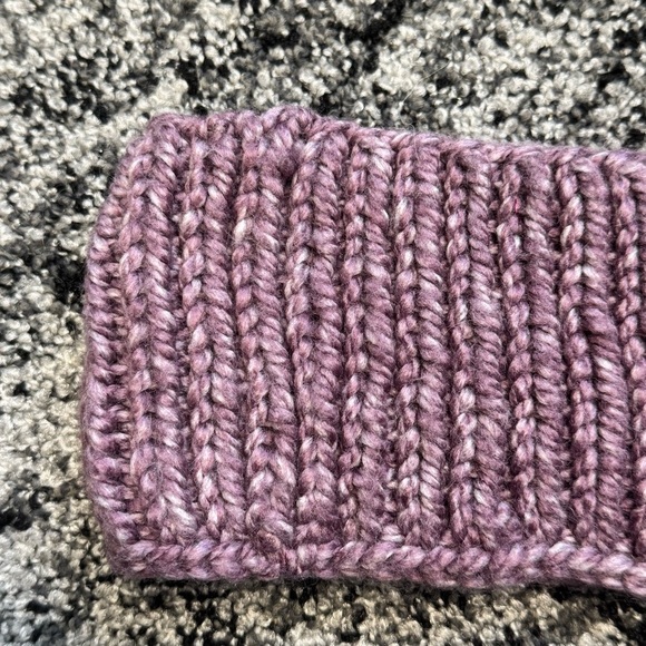 Elegant Mauve Knit Headband - Picture 4 of 5